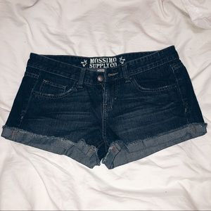 Mossimo Supply Co. Shorts - dark wash jean shorts 🖤 Mossimo Supply Co. Shorts - dark wash jean shorts 🖤